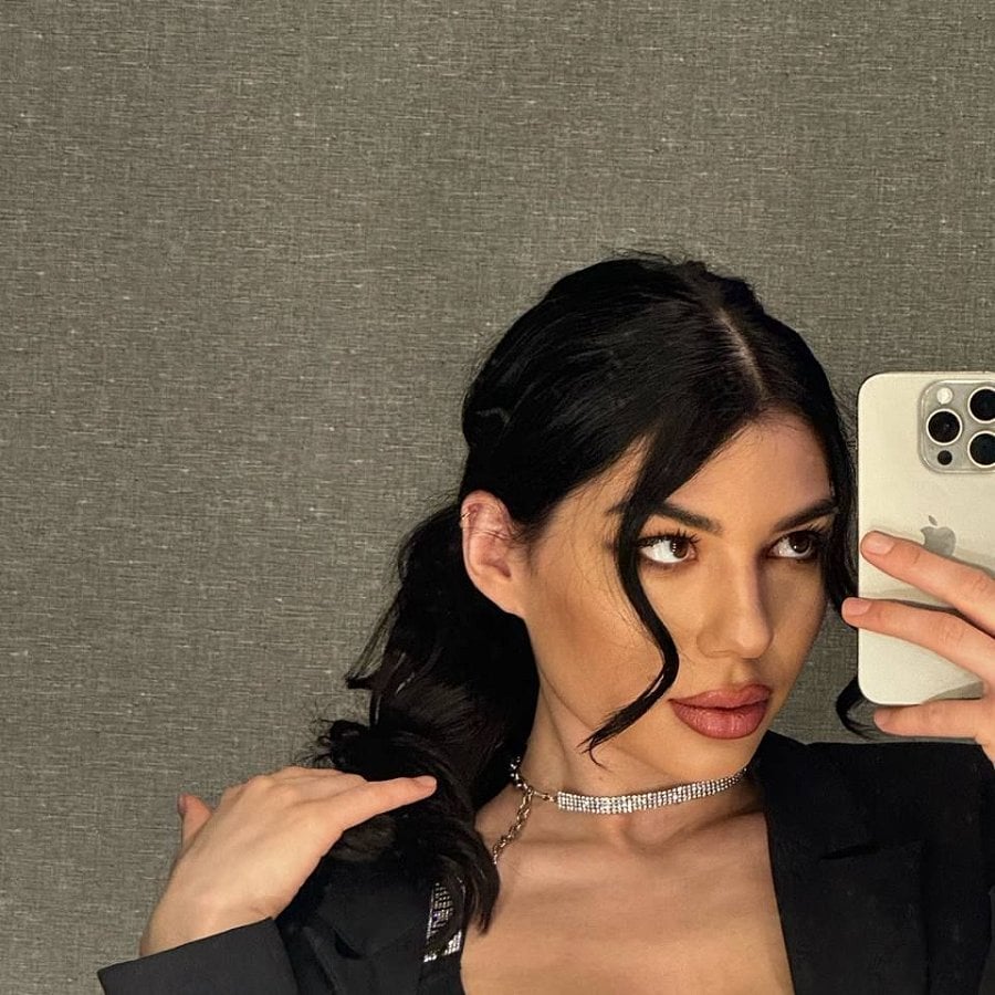 Blog: Secrets of seduction: how a woman can seduce a man with one